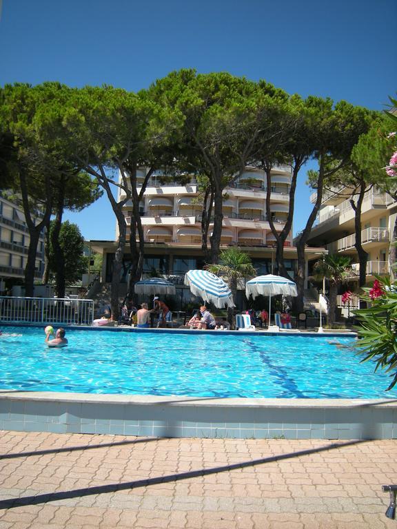 Hotel Ambasciatori Palace Lido di Jesolo Luaran gambar