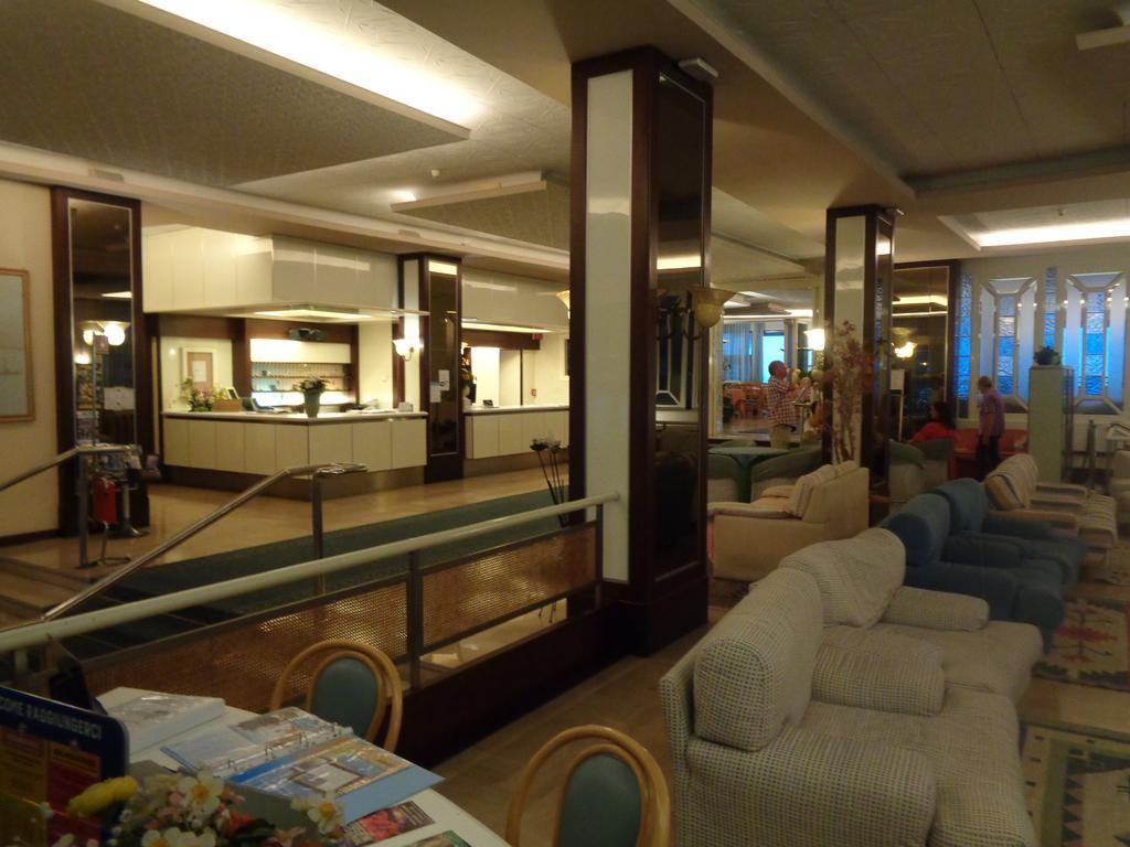 Hotel Ambasciatori Palace Lido di Jesolo Luaran gambar