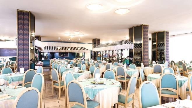 Hotel Ambasciatori Palace Lido di Jesolo Luaran gambar