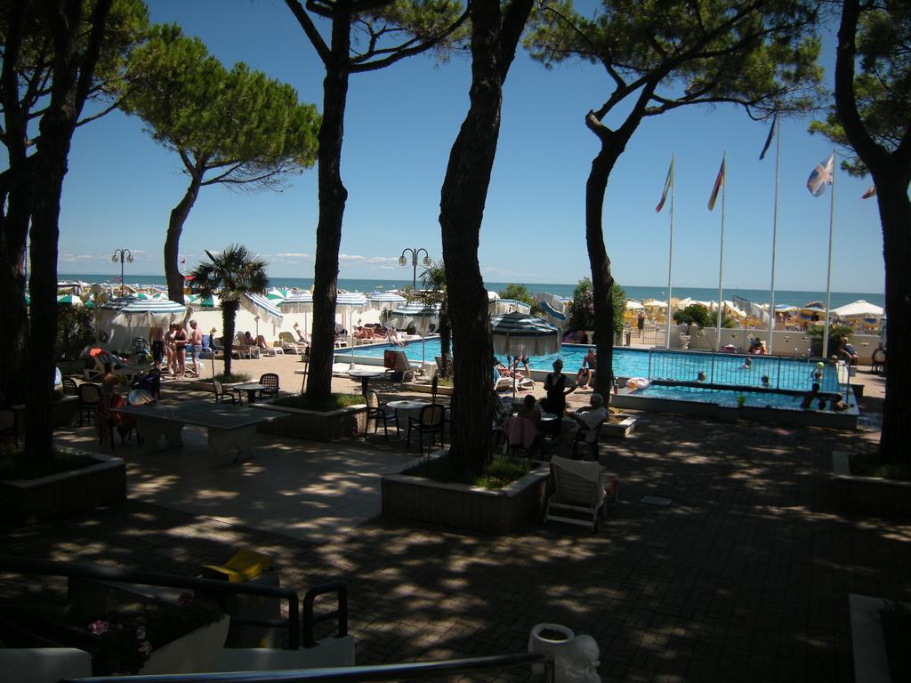 Hotel Ambasciatori Palace Lido di Jesolo Luaran gambar