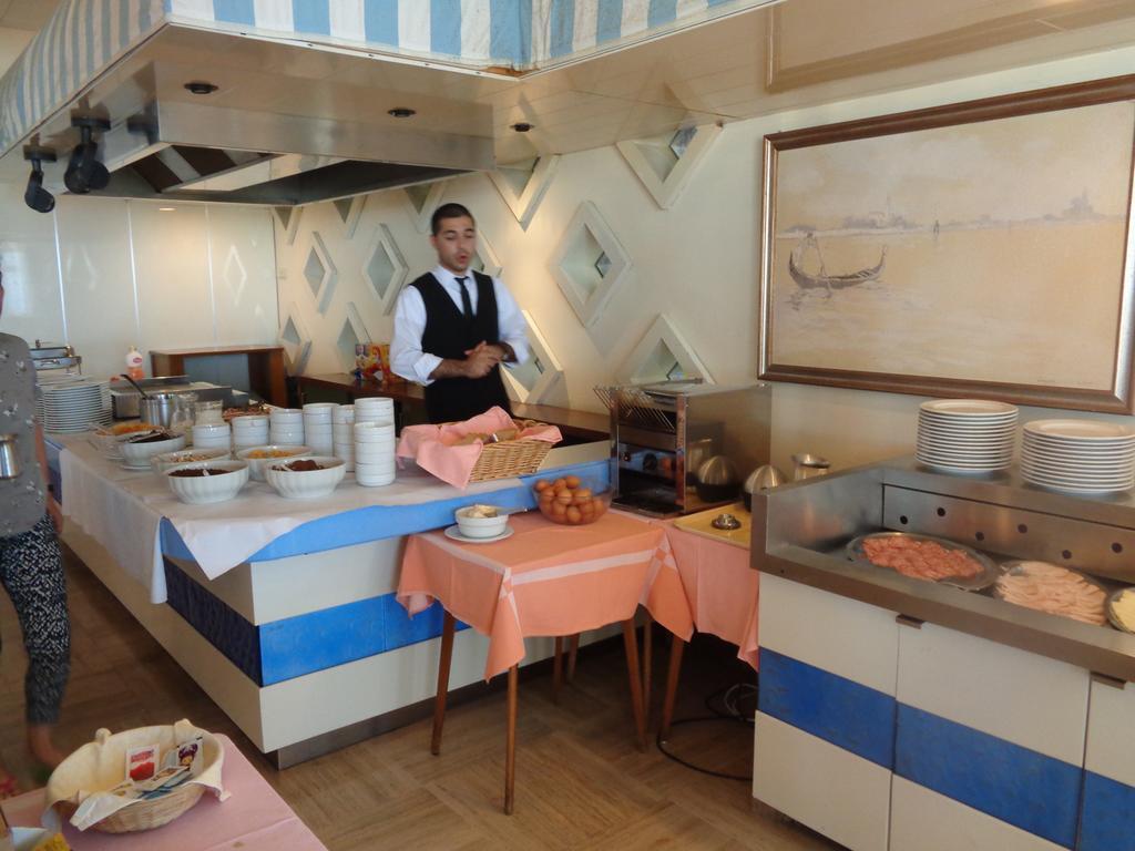 Hotel Ambasciatori Palace Lido di Jesolo Luaran gambar